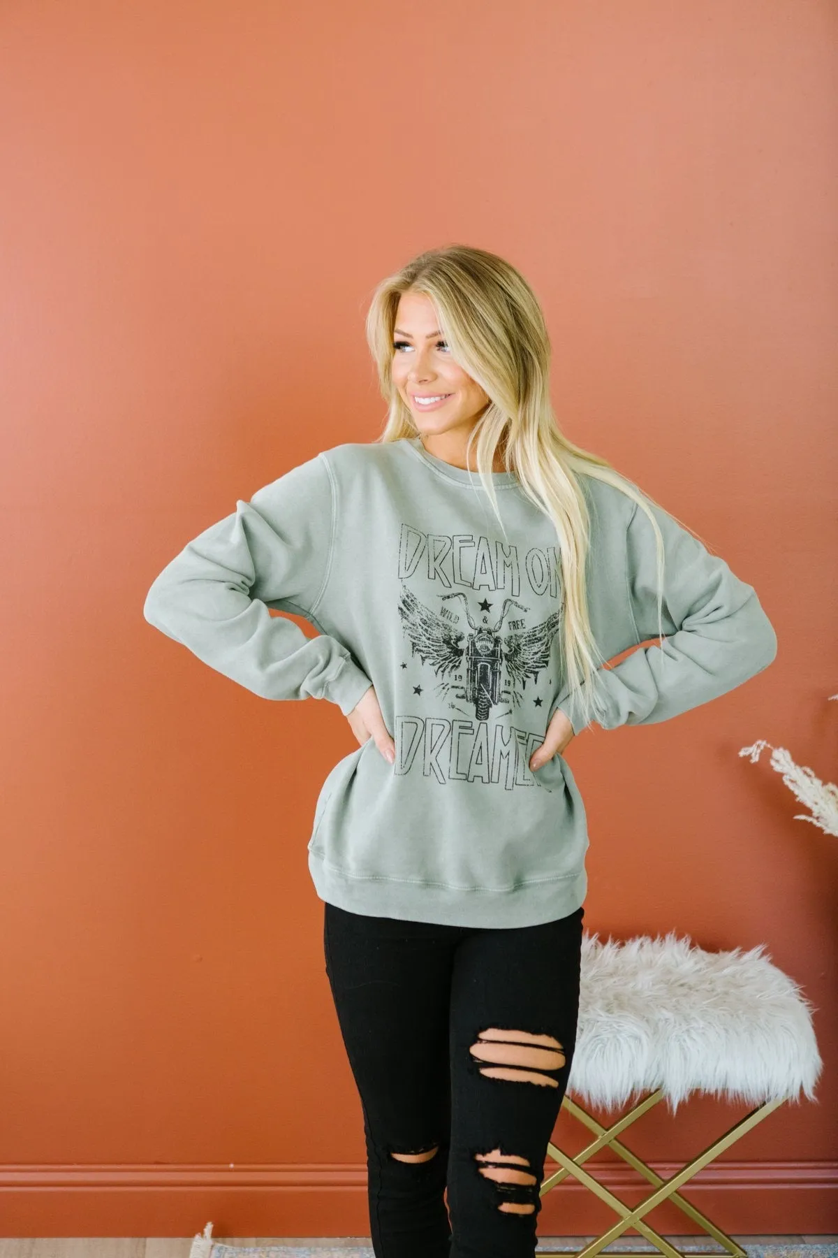 Dream On Graphic Pullover