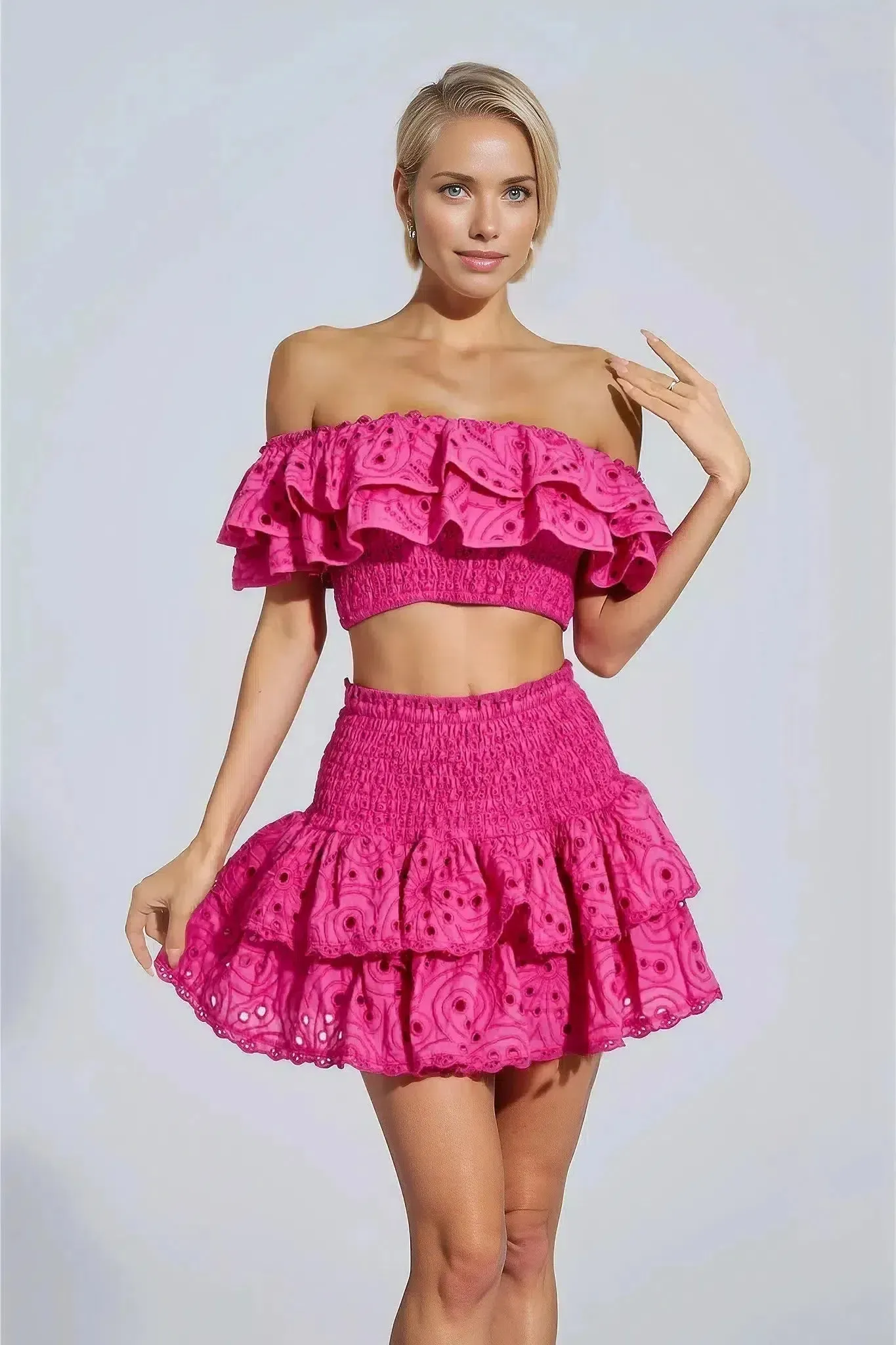 Serivette Pop Set – Pink fringe accents – Frilled high-waisted skirt