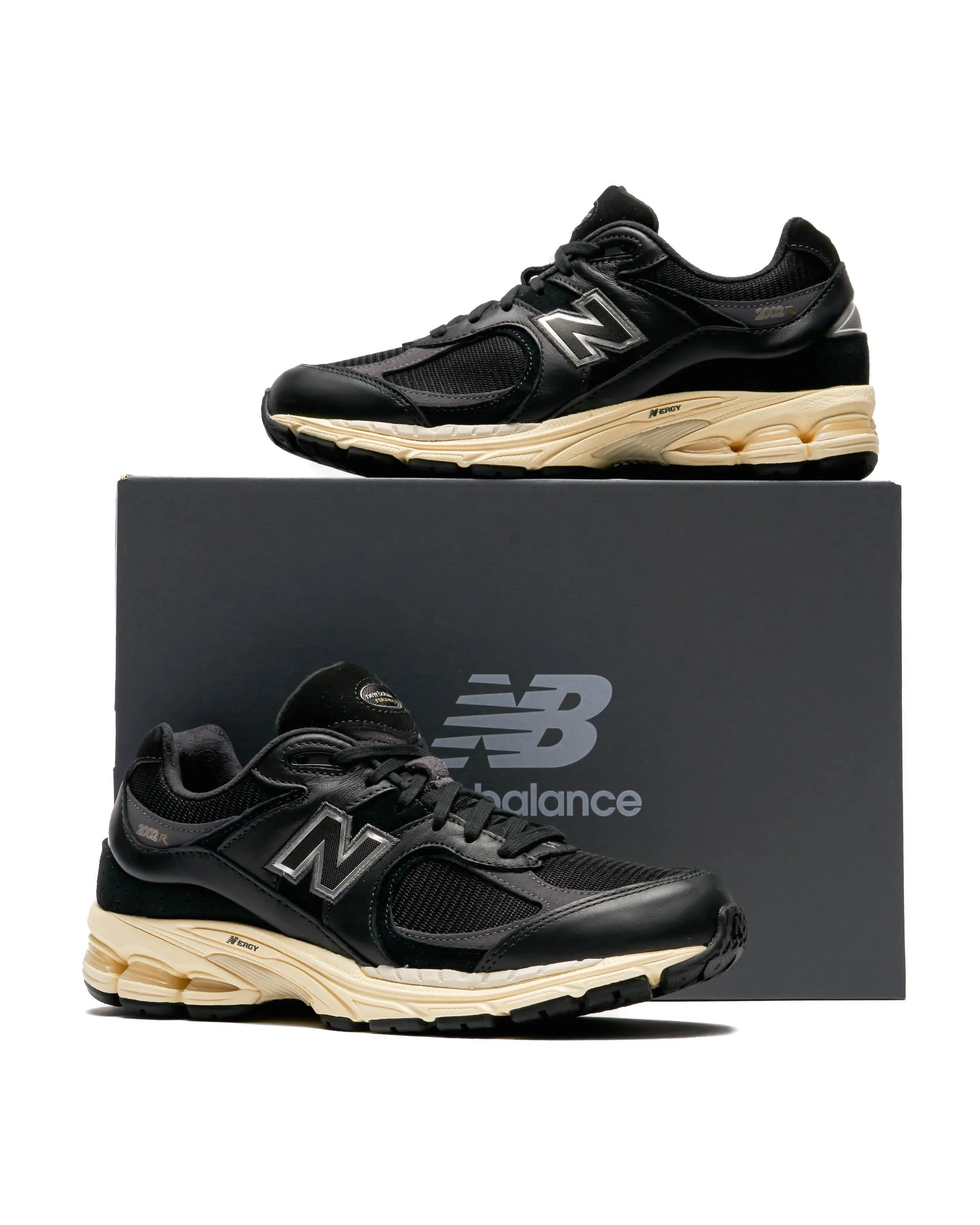 sneakers NEW BALANCE 2002R